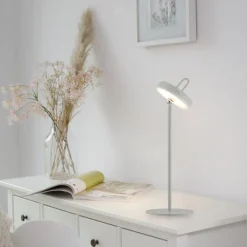 JUST LIGHT. GmbH Dekorationsbelysning|Terrassebelysning > JUST LIGHT. LED-bordlampe Amag grå-beige jern IP44