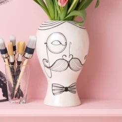 Møbel Og Interiør ^ KARE Favola Men-vase, højde 30 cm, keramik, sort/hvid