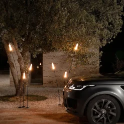 Karman Udendørs Spot > Nilo LED-lampe med jordspyd, højde 220 cm