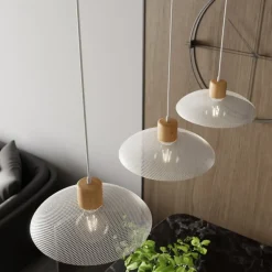 Pendellamper ^ EMIBIG LIGHTING Kobe hængelampe, 3 lyskilder, stål, træ, hvid