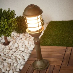 Moretti Luce Sokkellamper > Korrosionsbestandig Carlon-lampe til fodpaneler