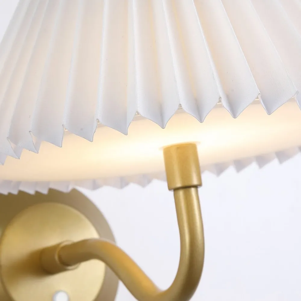 Searchlight Væglamper > LED-akku-væglampe DANISH, udhæng 25 cm guldfarvet metal