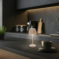 Briloner Dekorationsbelysning|Terrassebelysning > LED-bordlampe med batteri Brilo unplugged Riffle, 20 cm, beige