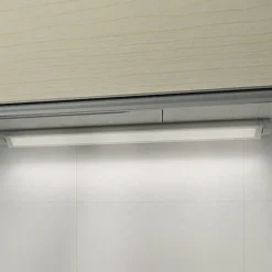G & L Handels GmbH Underskabsbelysning > LED-møbellampe til påbyg. 957, længde 34,8 cm