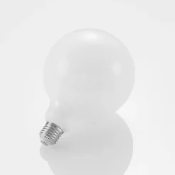 Arcchio Dæmpbar Led-Pære|Led Pærer > LED-pære E27 6W 2.700K G125 Globe, dæmpbar, opal
