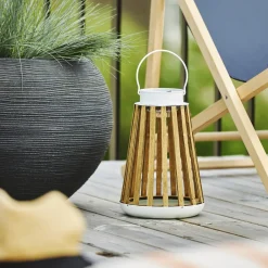 Dekorationsbelysning|Bordlamper ^ STAR TRADING LED solar bordlampe Catania lavet af birketræ