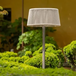Les Jardins Solcellelamper > LED-solcellegulvlampe Rop&Strip, højdejusterbar, 500 lm