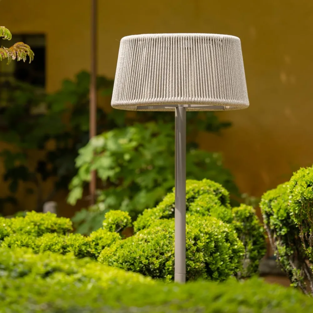 Les Jardins Solcellelamper > LED-solcellegulvlampe Rop&Strip, højdejusterbar, 500 lm