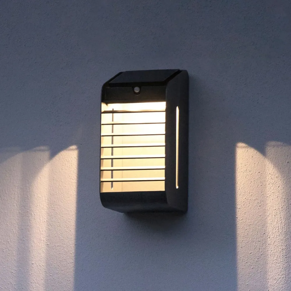 Les Jardins Solcelle Lampe Med Sensor|Væglampe Med Sensor > LED-solcellelampe Corner med sensor, grå