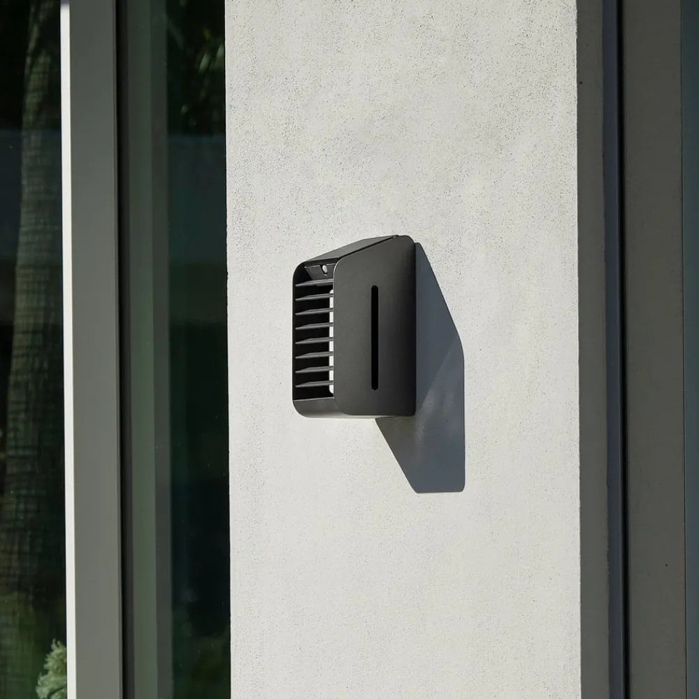 Les Jardins Solcelle Lampe Med Sensor|Væglampe Med Sensor > LED-solcellelampe Corner med sensor, grå