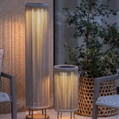 Les Jardins Solcellelamper > LED-solcellelampe Rop&Strip højde 120 cm, 3.000 K, 500 lm