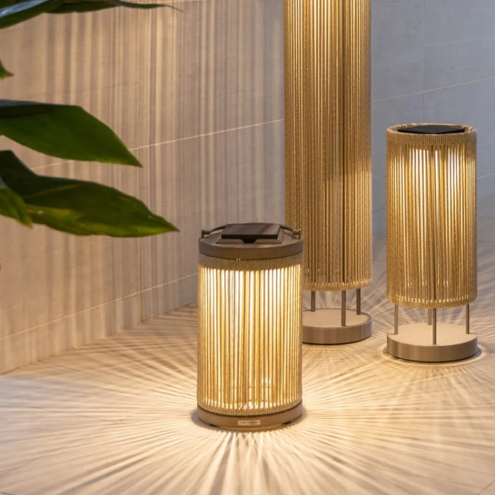 Les Jardins Solcellelamper > LED-solcellelampe Rop&Strip højde 40 cm, 3.000 K, 500 lm