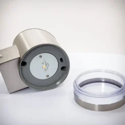 Solcellelamper|Væglamper ^ Lindby LED-solcellelampe Salma til anbringelse på muren