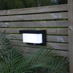STAR TRADING Solcelle Lampe Med Sensor|Væglampe Med Sensor > LED-solcellelampe Valla med bevægelsessensor
