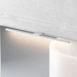 MCJ Væg- Og Spejllamper > LED-spejlbelysning Triga, IP44, hvid, 60 cm, 4.000K