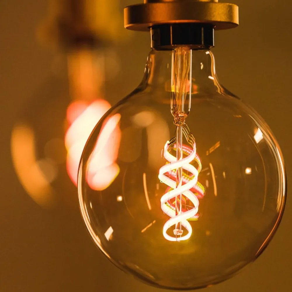 Dæmpbar Led-Pære|Filament Pære ^ LEDVANCE SMART+ WiFi Filament Globe RGBW E27 4,5 W