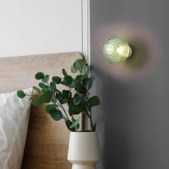 Reality Leuchten Væglamper > LED-væglampe Earl, messing/grøn, glas, Ø 15,5 cm