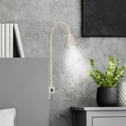 Underskabsbelysning ^ Briloner LED-væglampe Tuso, beige, sengemontering, metal, fleksibel arm