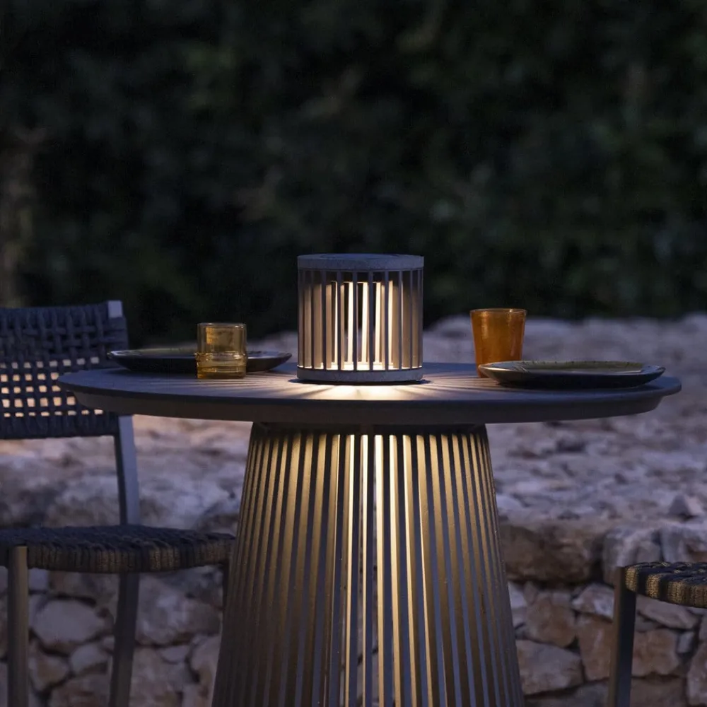 Les Jardins Solcellelamper > LED-solcellebordlampe Halo, grå, aluminium/granit