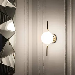 FARO BARCELONA Væglamper > Le Vita LED-væglampe med opalglas