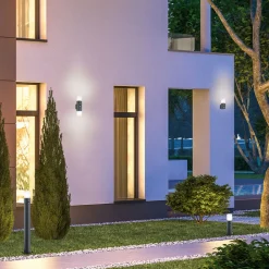 Trio Lighting Væglampe Med Sensor > Lille udendørsvæglampe Hoosic med bevægelsessensor