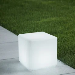 Dekorationsbelysning|Terrassebelysning ^ Lindby Akku-LED-udendørslampe Cubara, RGB, terning, plast