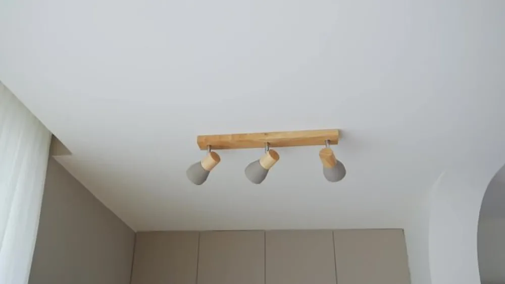 Lindby Gang|Loftlamper > Filiz spotlight, 3 lyskilder, 47 cm lang, træ, beton, E14
