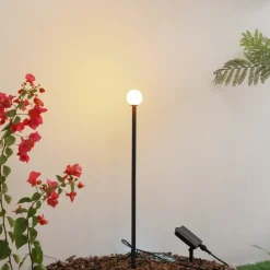 Lindby Udendørs Spot > Freydis LED-solcellelampe, sort, aluminium, 2.000 K