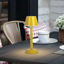 Lindby Dekorationsbelysning|Terrassebelysning > genopladelig LED-lampe Gaja, gul, USB, IP44, RGBW, dæmpbar