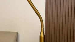 Gulvlamper|Gulvlamper ^ Lindby gulvlampe Elaina, messingfarvet, 162 cm, fleksibel, E14
