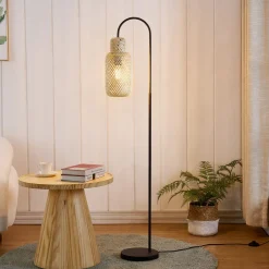 Gulvlamper|Gulvlamper ^ Lindby gulvlampe Venora, 145 cm høj, bambus, E27