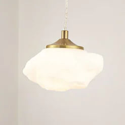 Lindby Pendellamper > hængelampe Piatra, opal/messing, glas, Ø 16 cm, G9