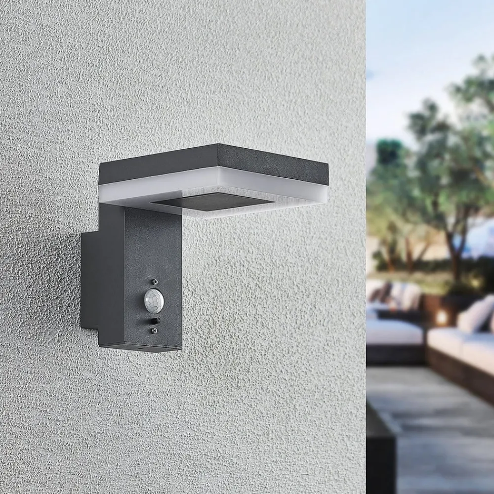 Lindby Solcellelamper > Laira udendørs LED-solcellelampe, 15,5 cm