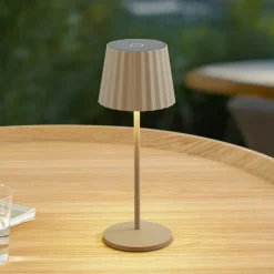 Lindby Dekorationsbelysning|Terrassebelysning > LED-batteridrevet bordlampe Esali, beige, metal, IP65