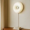 Væglamper|Væglamper ^ Lindby LED-bord-/væglampe Fjora, hvid/krom, Ø 30 cm, dæmpbar