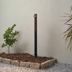 Lindby Udendørs Spot|Gadebelysning > LED-gadelampe Luzian, højde 80 cm, sort, jordspyd