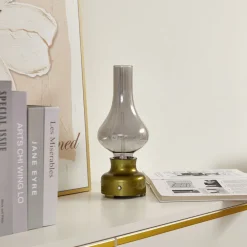 Lindby Bordlamper > LED genopladelig bordlampe Maxentius, grøn, glas, dæmper