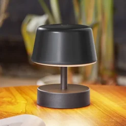 Dekorationsbelysning|Terrassebelysning ^ Lindby LED genopladelig bordlampe Nalani, 13 cm høj, IP44, dæmpbar