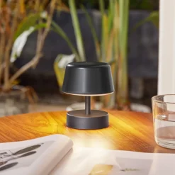 Dekorationsbelysning|Terrassebelysning ^ Lindby LED genopladelig bordlampe Nalani, 13 cm høj, IP44, dæmpbar