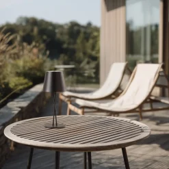 Dekorationsbelysning|Terrassebelysning ^ Lindby LED genopladelig bordlampe Janea CROSS, sort, metal