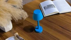 Lindby Dekorationsbelysning|Terrassebelysning > LED genopladelig lampe Gaja, blå, USB, IP44, RGBW, dæmpbar