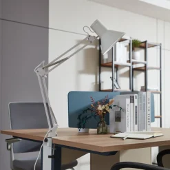 Lindby Arbejdsrum/Kontor|Bordlamper > LED-klemmelampe Undra, hvid, metal, justerbar