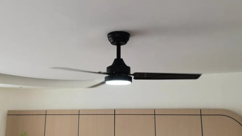 Lindby Loftventilatorer > LED-loftventilator Aerallo, sort, CCT, støjsvag