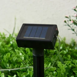 Dekorationsbelysning|Solcellelamper ^ Lindby LED-lyskæde Lampini, 200 cm, sort, IP44
