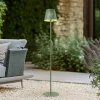 Solcellelamper ^ Lindby LED-solcellegulvlampe Hilario, grøn, jern, genopladeligt batteri