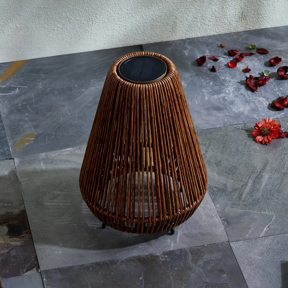 Dekorationsbelysning|Solcellelamper ^ Lindby LED-solcellelampe Amaria, rattan, mørk, Ø 27 cm