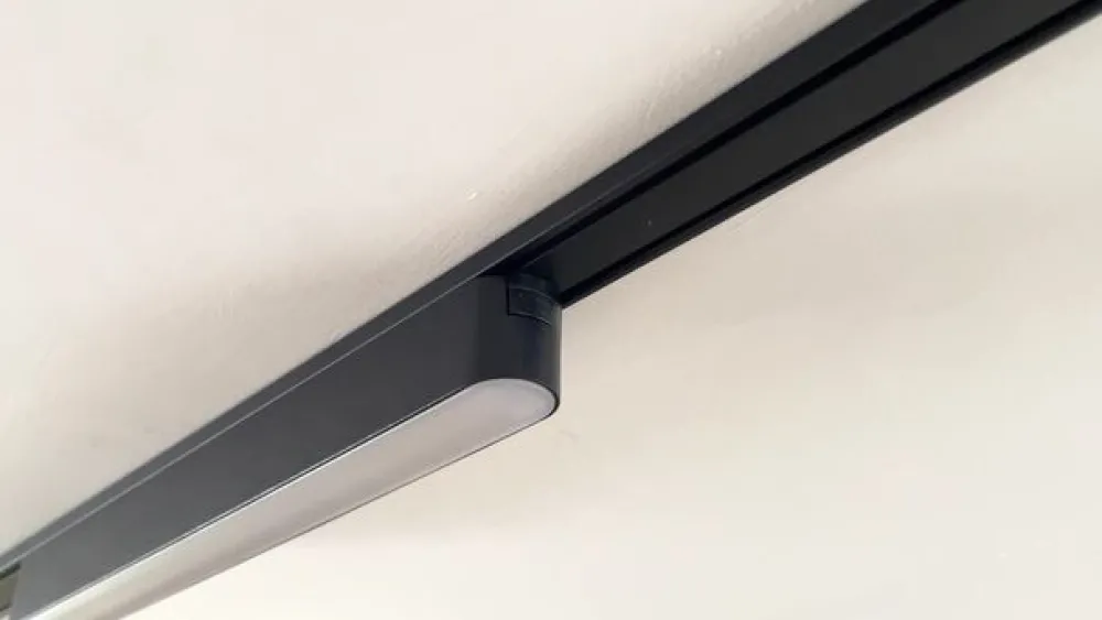 Lindby Gang|Skinnesystem > LED-strip 48 V Lumaro,sort,10W,plast,dæmpbar