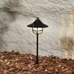Lindby Udendørs Pendellamper > LED-udendørslampe Ketil, sort, jordspyd, batteri