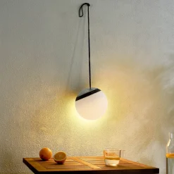 Lindby Udendørs Pendellamper > LED udendørs pendel Eleia, RGBW, 20 cm, genopladeligt batteri