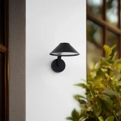 Lindby Terrassebelysning|Væglamper > LED-væglampe Capelo, sort, metal, Ø20cm